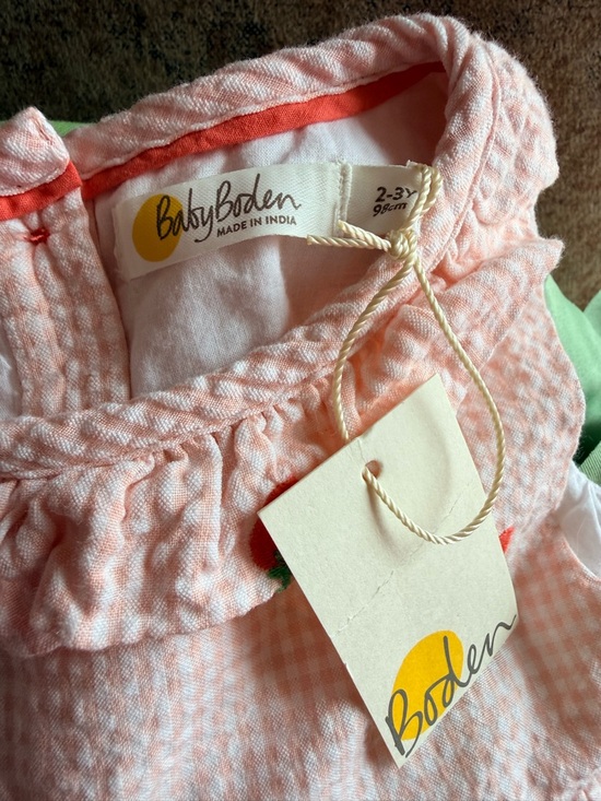 Mini Boden Pink Gingham Strawberry Embroidered Girls' Dress 2-3Y - Picture 3 of 7